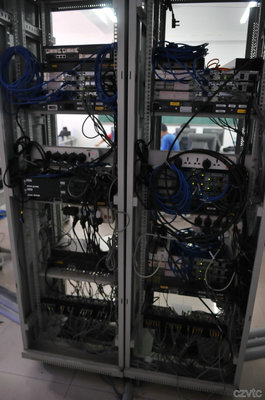 網絡實訓室 計算機網絡設備的安裝與維護實踐指南